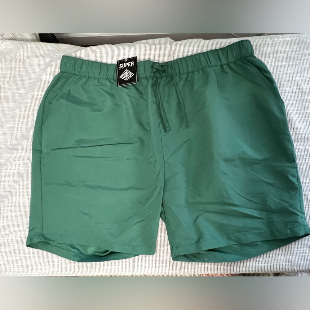 Super Men's Green Shorts